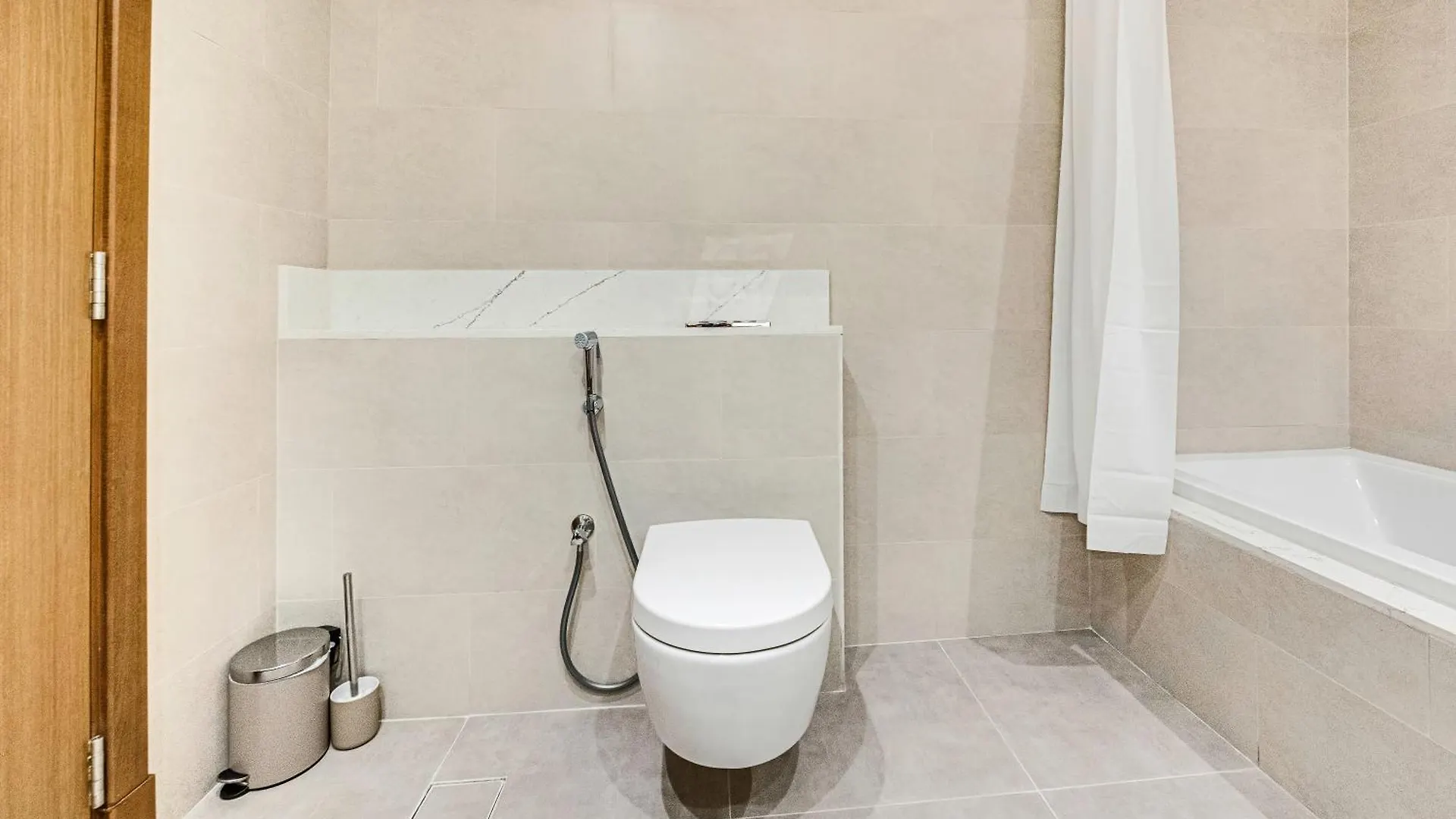 Apartment Brand New Canal Residence Complex 1 Bd Apt Dubai United Arab Emirates